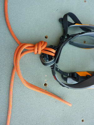 Demi double-nœud de pêcheur